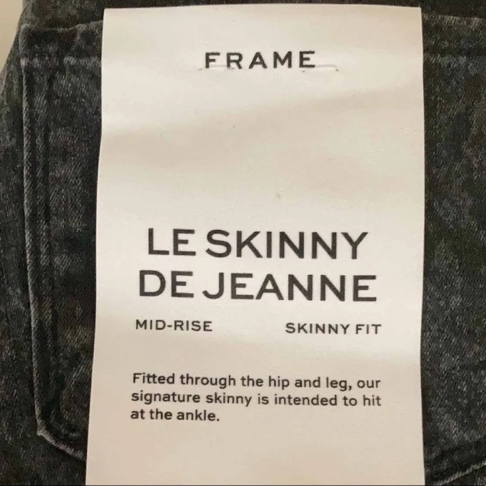 New Woman’s FRAME Le Skinny De Jeanne Python Black & Silver Skinny Jeans - Picture 12 of 16